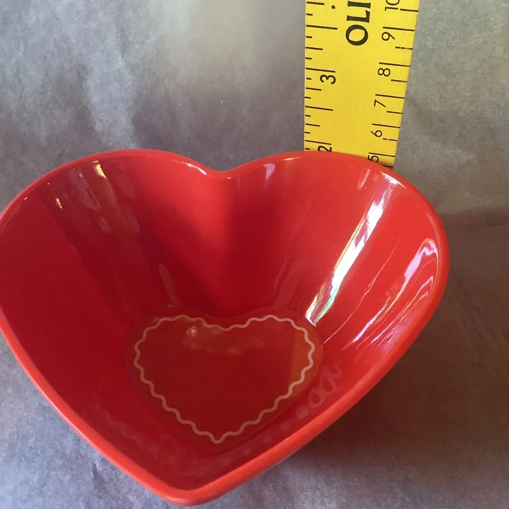 Pillowfort red heart